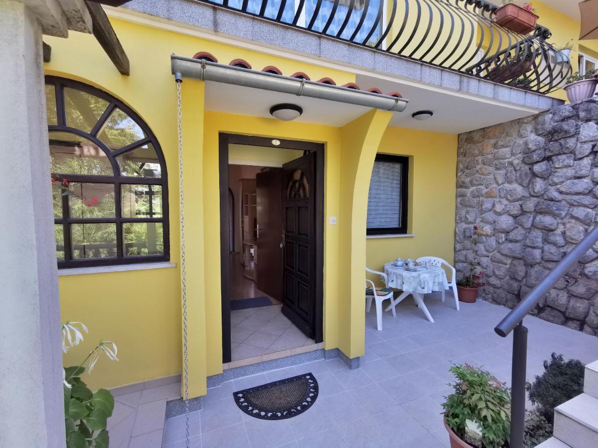 Apartment Delost 로브란 외부 사진