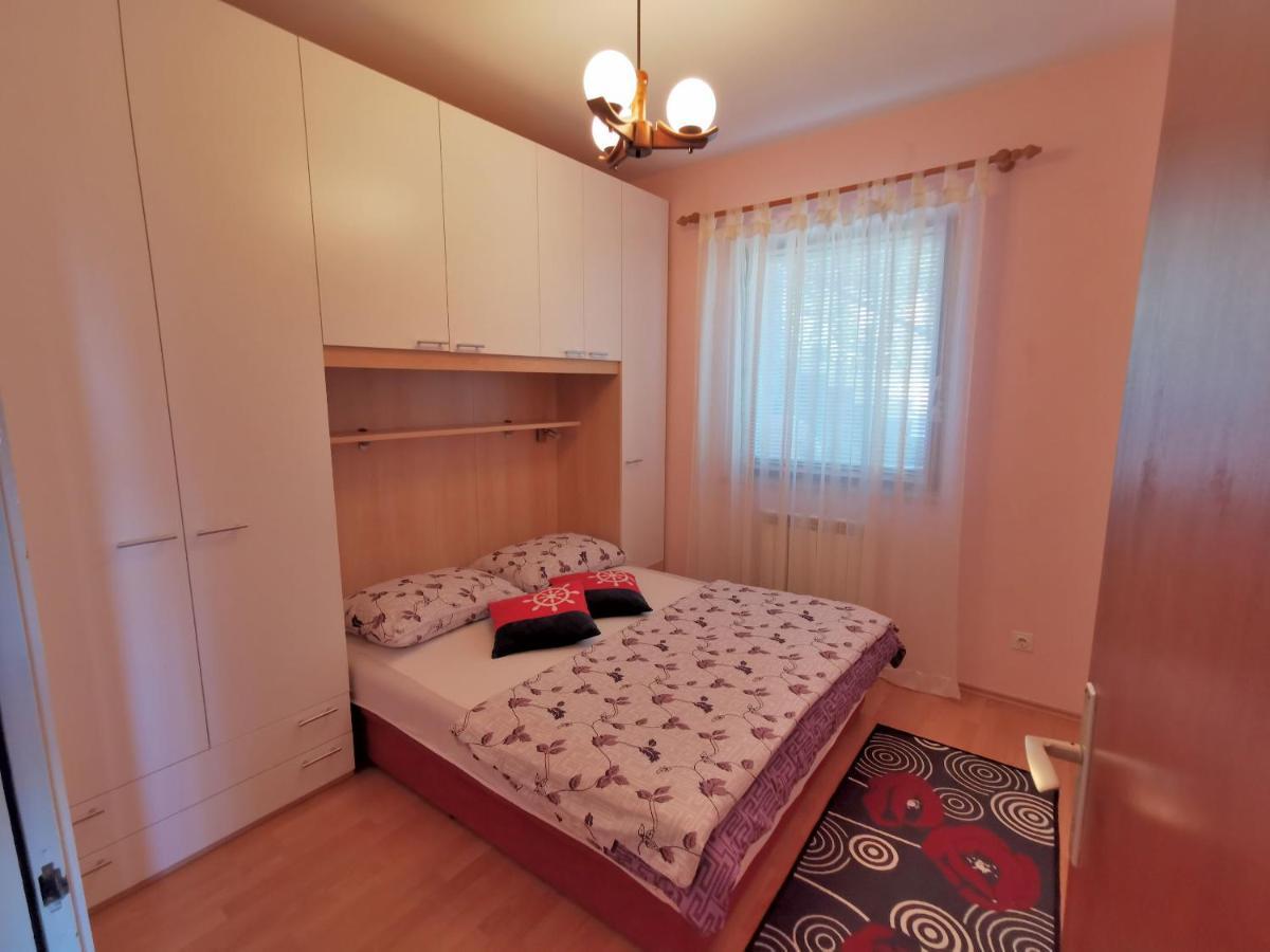 Apartment Delost 로브란 외부 사진